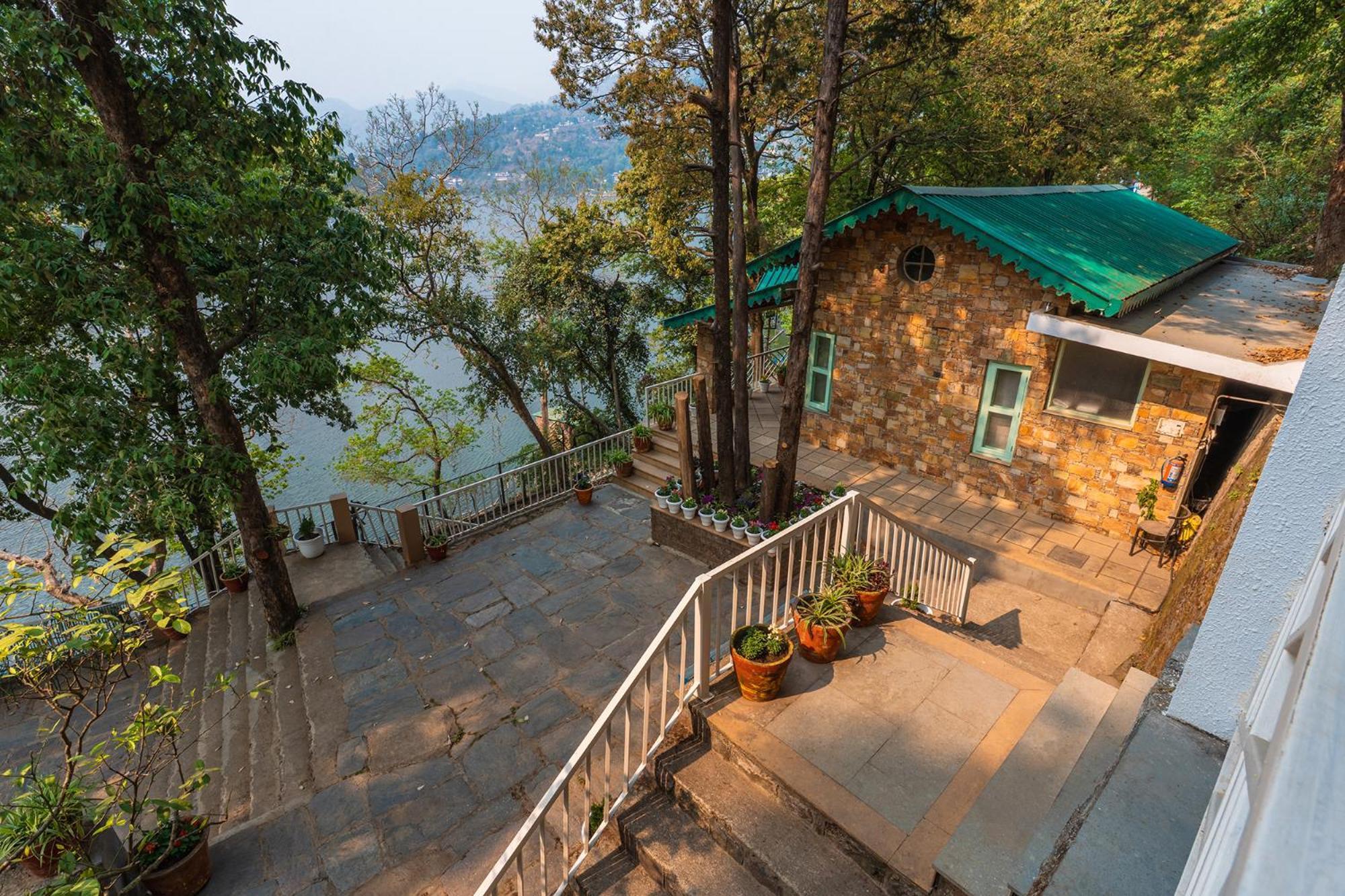 Malusara Retreat By The Lake Bhīm Tāl Esterno foto